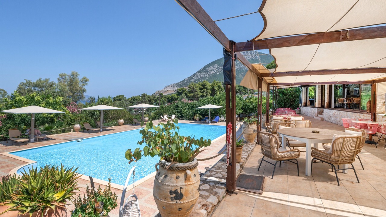 Photo of Outdoor in Melissopetra