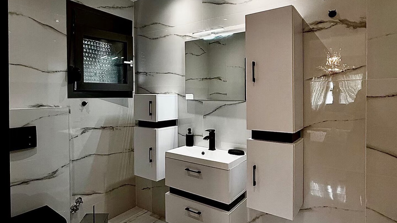 Photo of Bathroom in Parelia