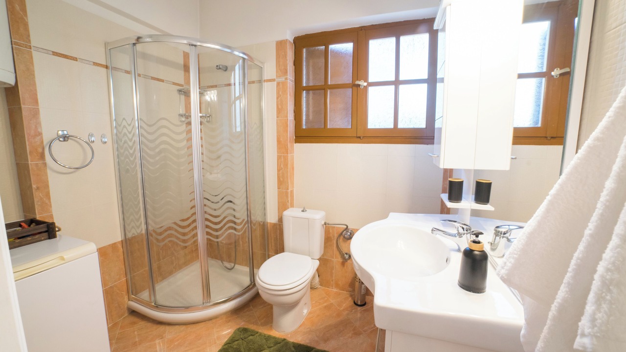 Photo of Bathroom in Loutraki