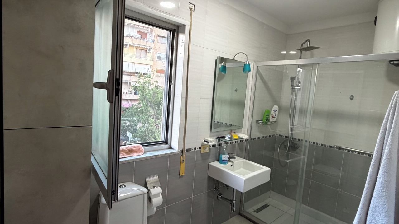 Photo of Bathroom in Qender
