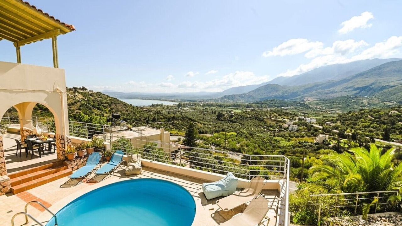 Photo of Outdoor in Exopoli