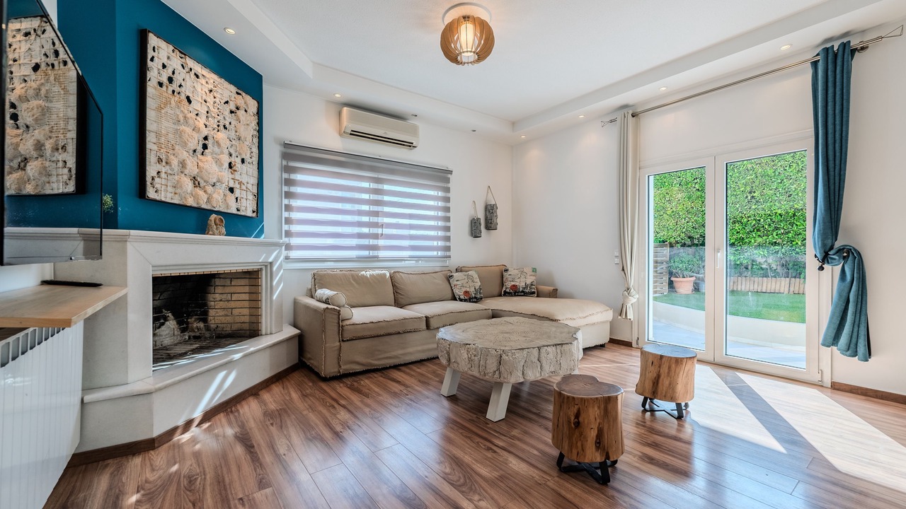 Photo of Livingroom in Voula