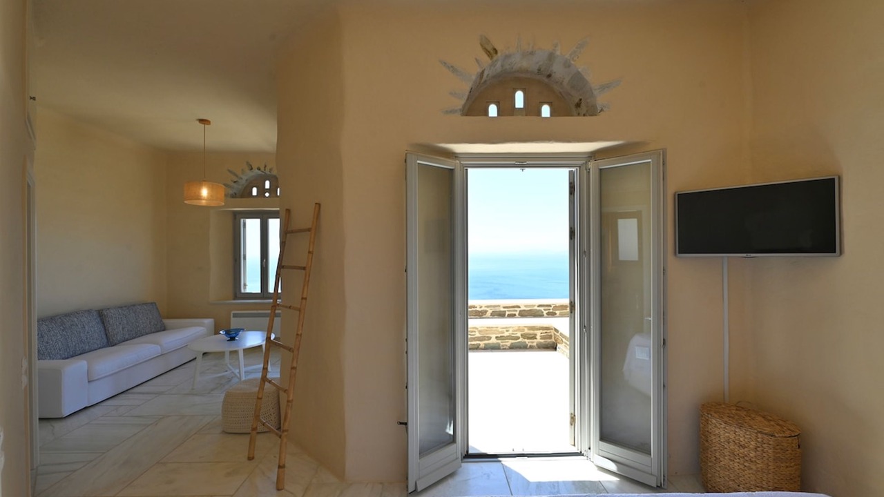 Photo of Bedroom in Exomvourgo