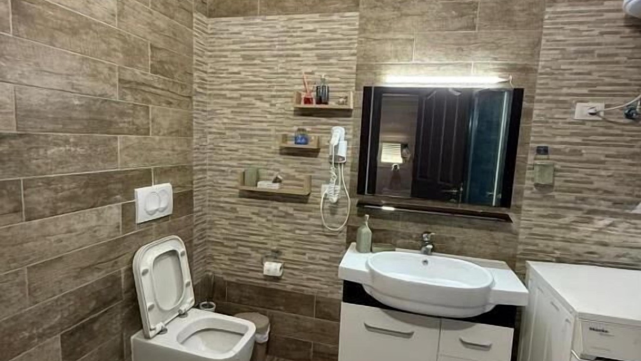 Photo of Bathroom in Orikum