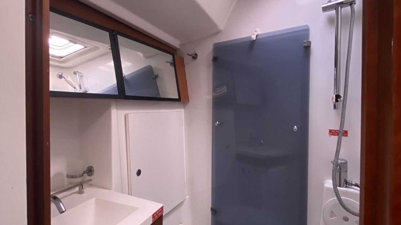 Photo of Bathroom in Elefsina