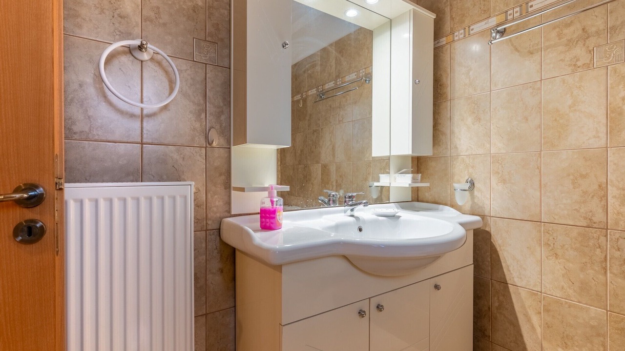 Photo of Bathroom in Saronikos