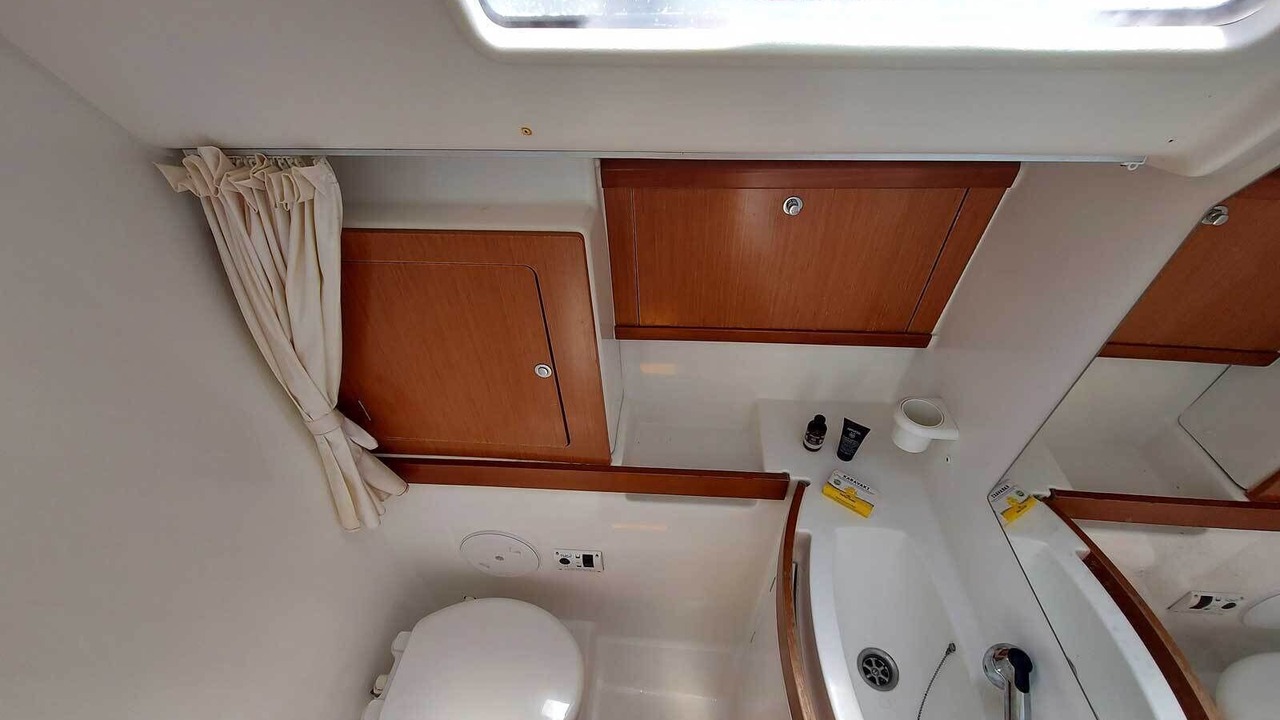 Photo of Bathroom in Kallithea