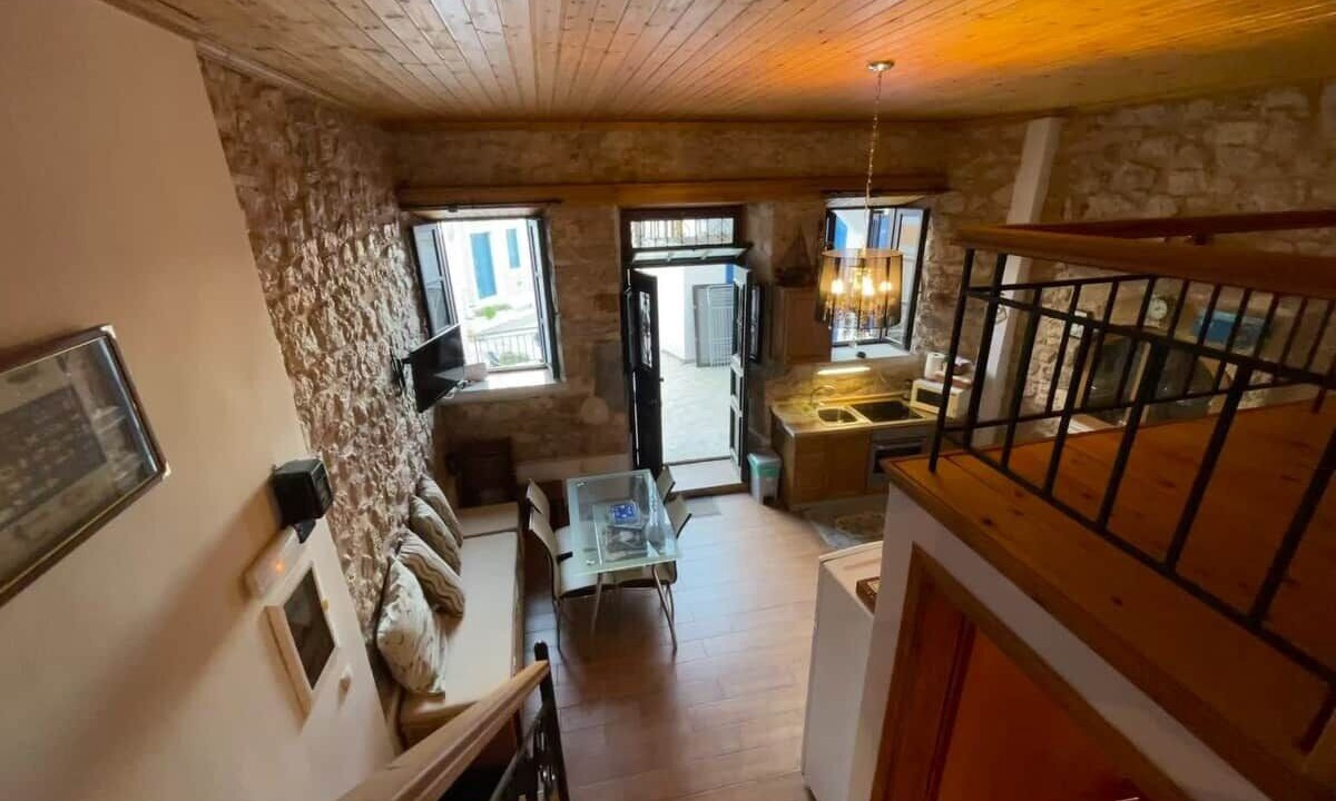 Photo of Livingroom in Halki
