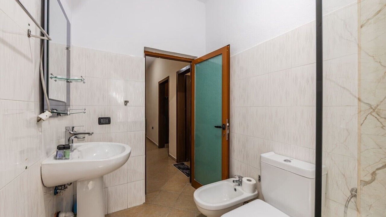 Photo of Bathroom in Golem