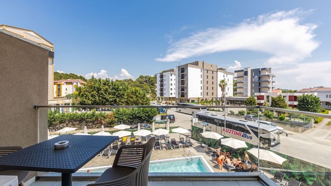 Photo of Patio Balcony in Golem
