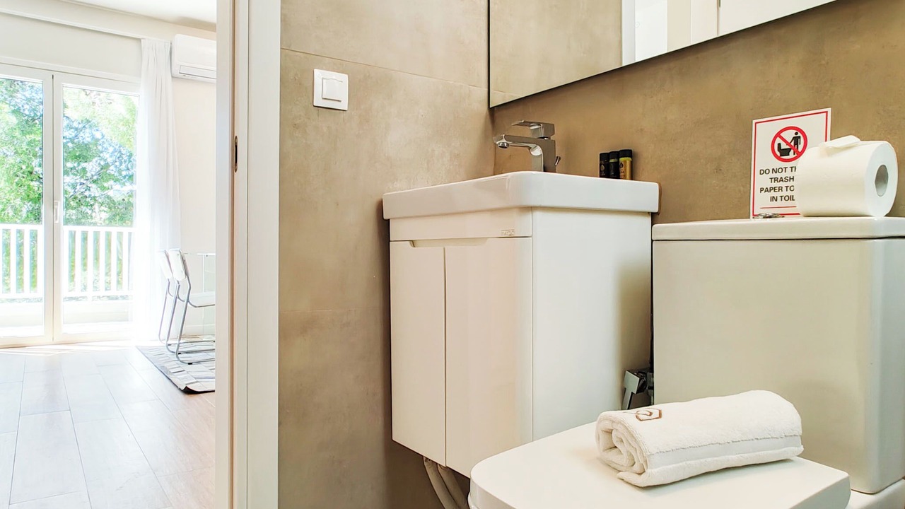 Photo of Bathroom in Voula