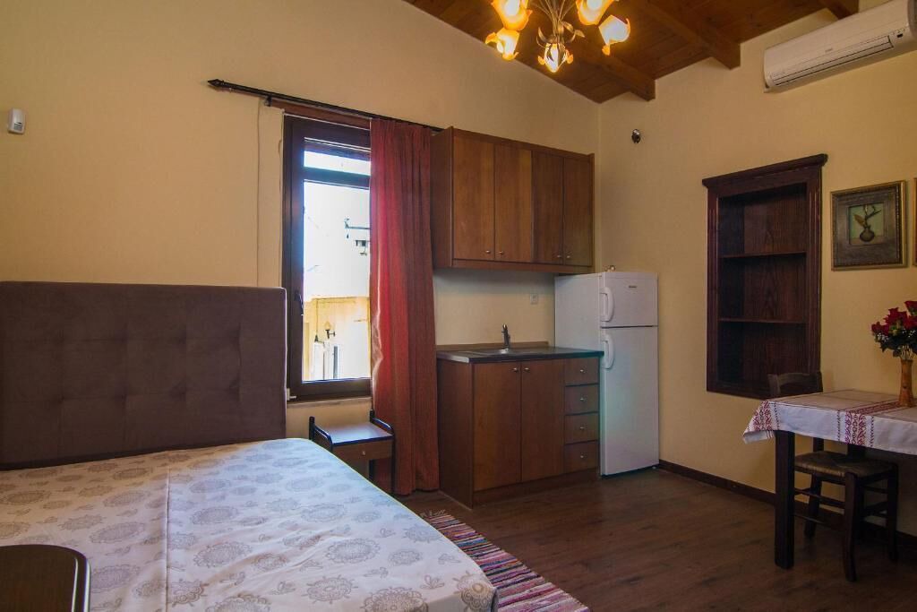 Photo of Bedroom in Damavolos