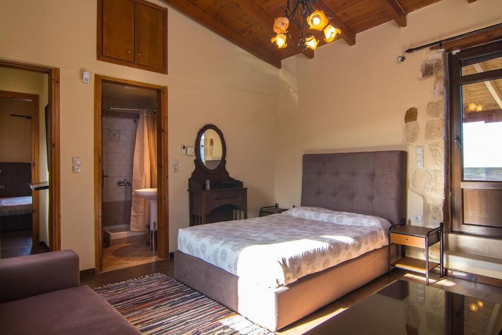 Photo of Bedroom in Damavolos