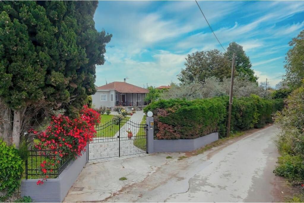 Photo of Outdoor in Artemida