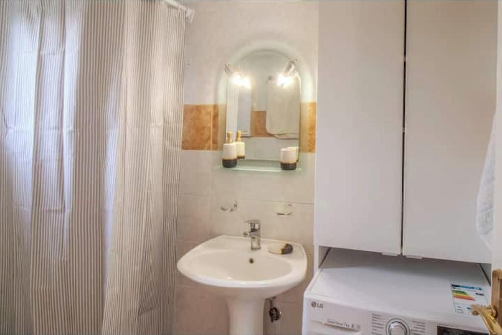 Photo of Bathroom in Artemida