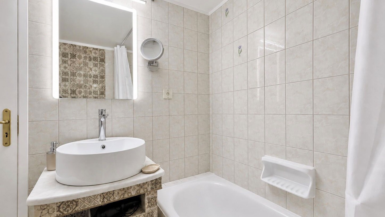 Photo of Bathroom in Kypseli