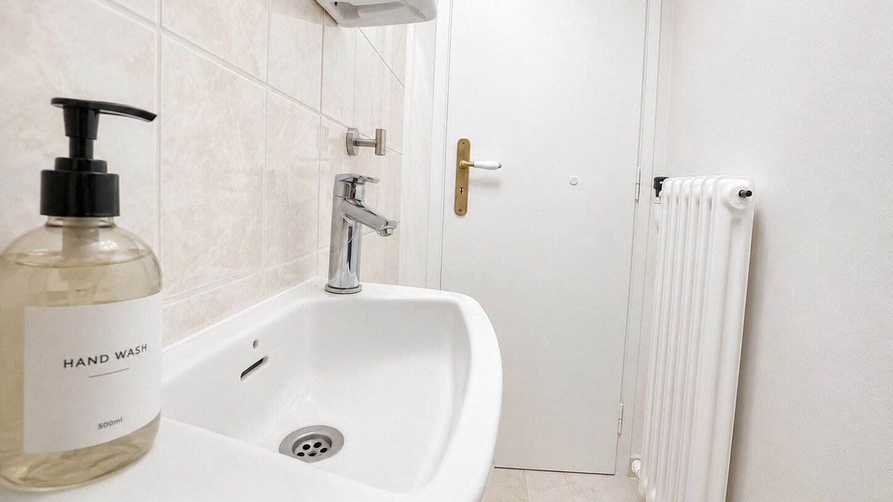 Photo of Bathroom in Kypseli