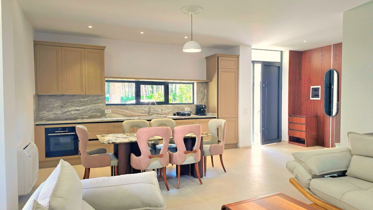 Photo of Livingroom in Ishem
