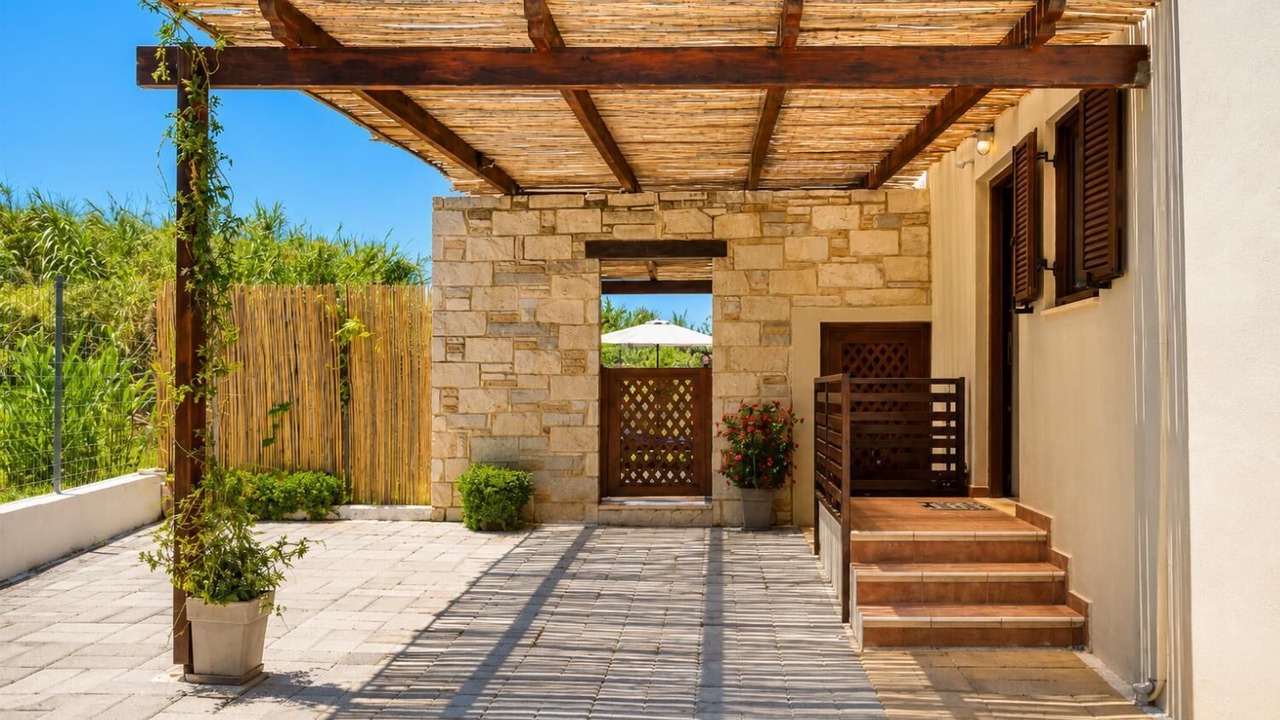 Photo of Patio Balcony in Platanias Town