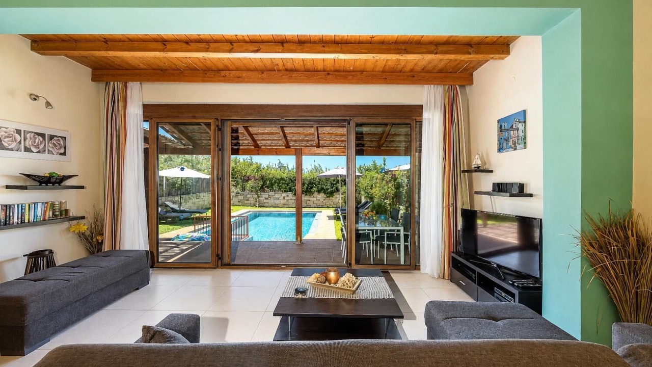 Photo of Livingroom in Platanias Town
