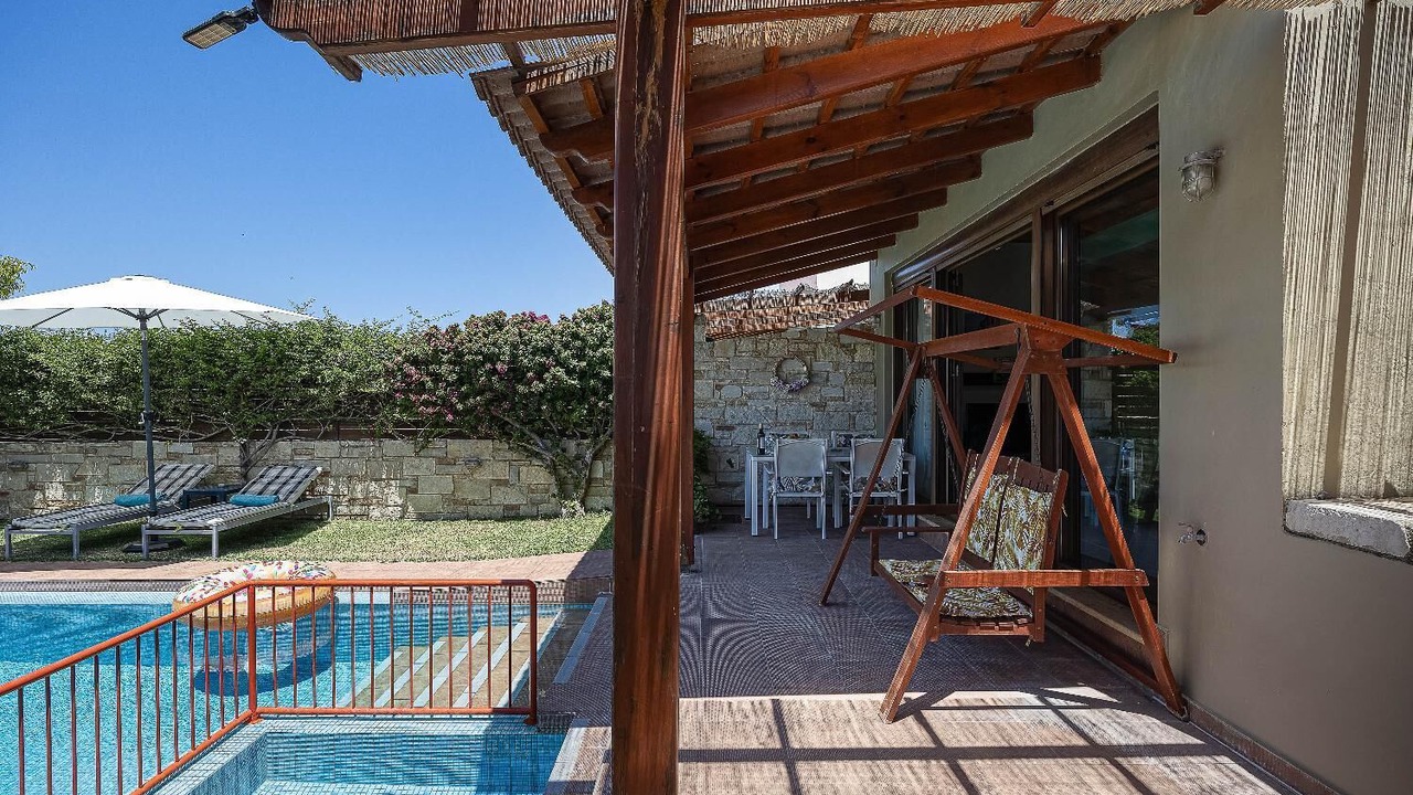Photo of Patio Balcony in Platanias Town