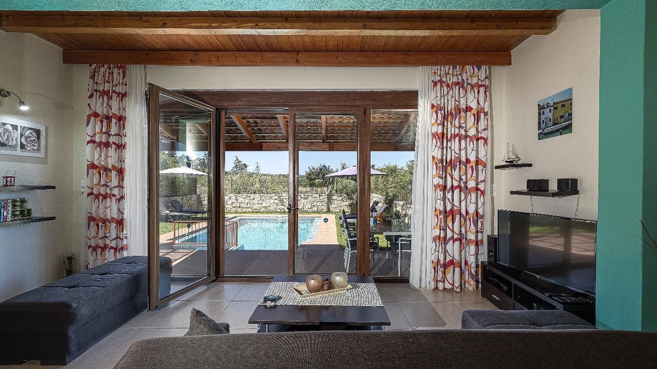 Photo of Livingroom in Platanias Town