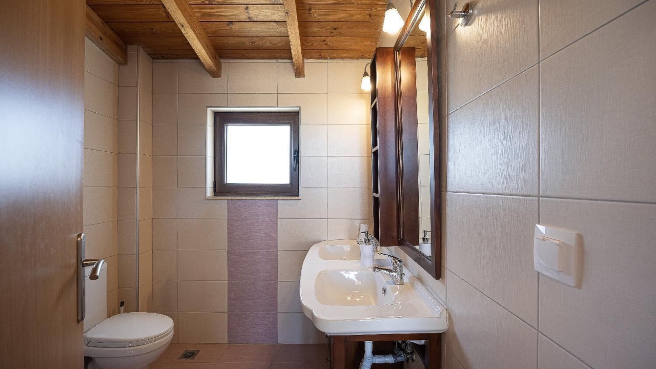 Photo of Bathroom in Platanias Town