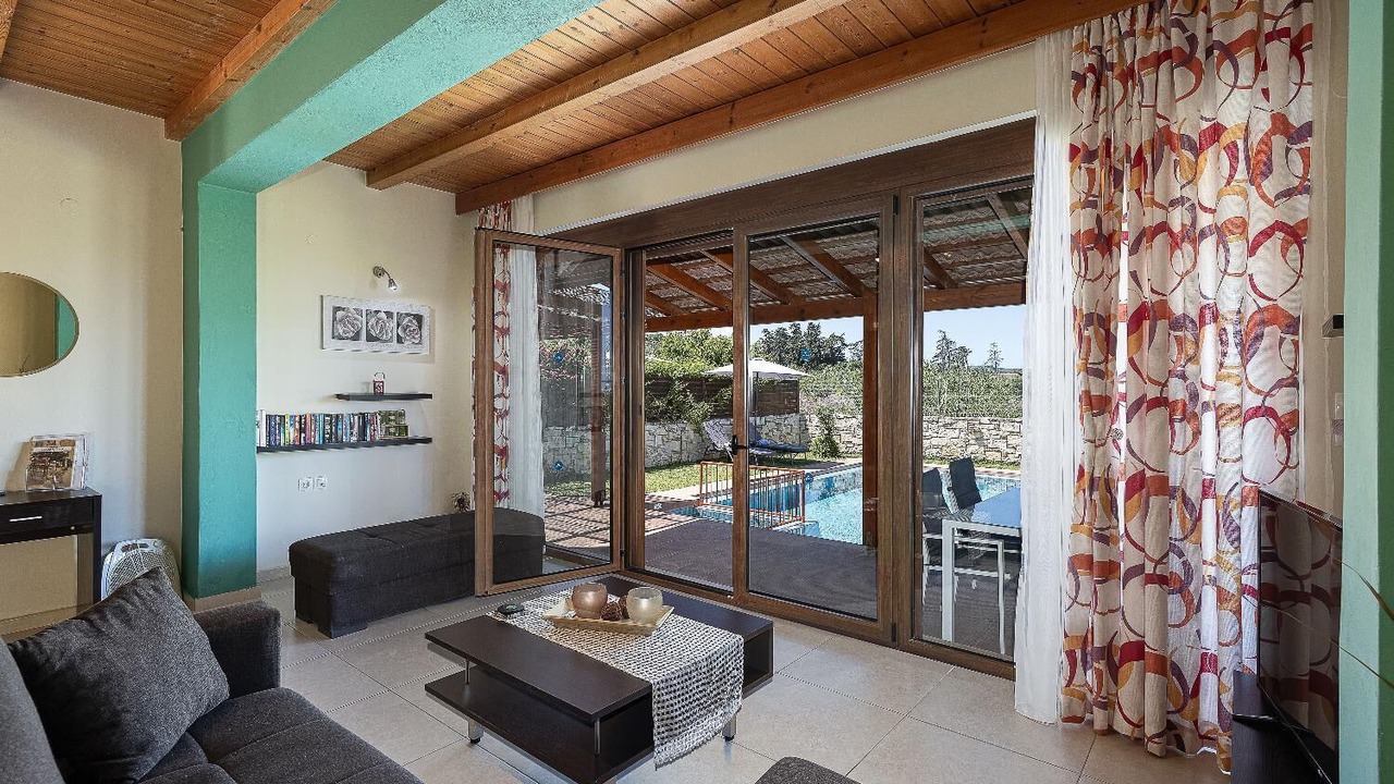 Photo of Livingroom in Platanias Town