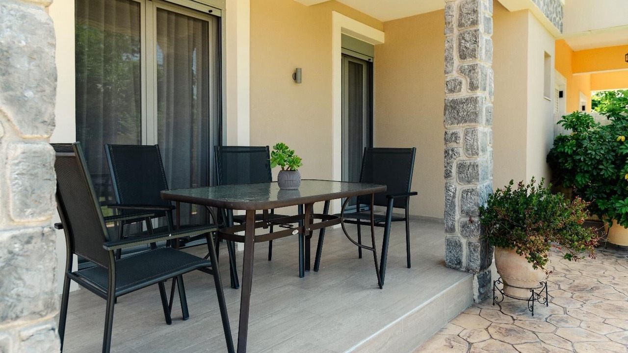 Photo of Outdoor in Molos