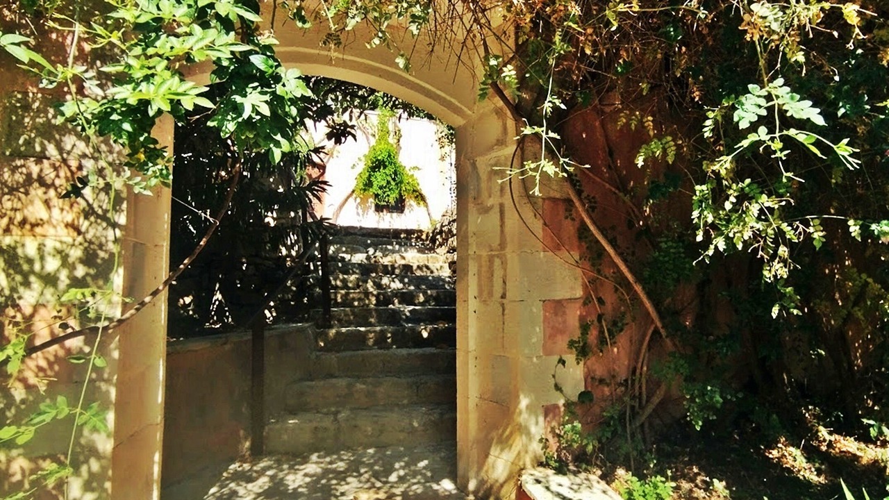 Photo of Outdoor in Maheri