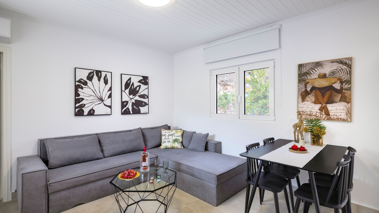 Photo of Livingroom in Filaki