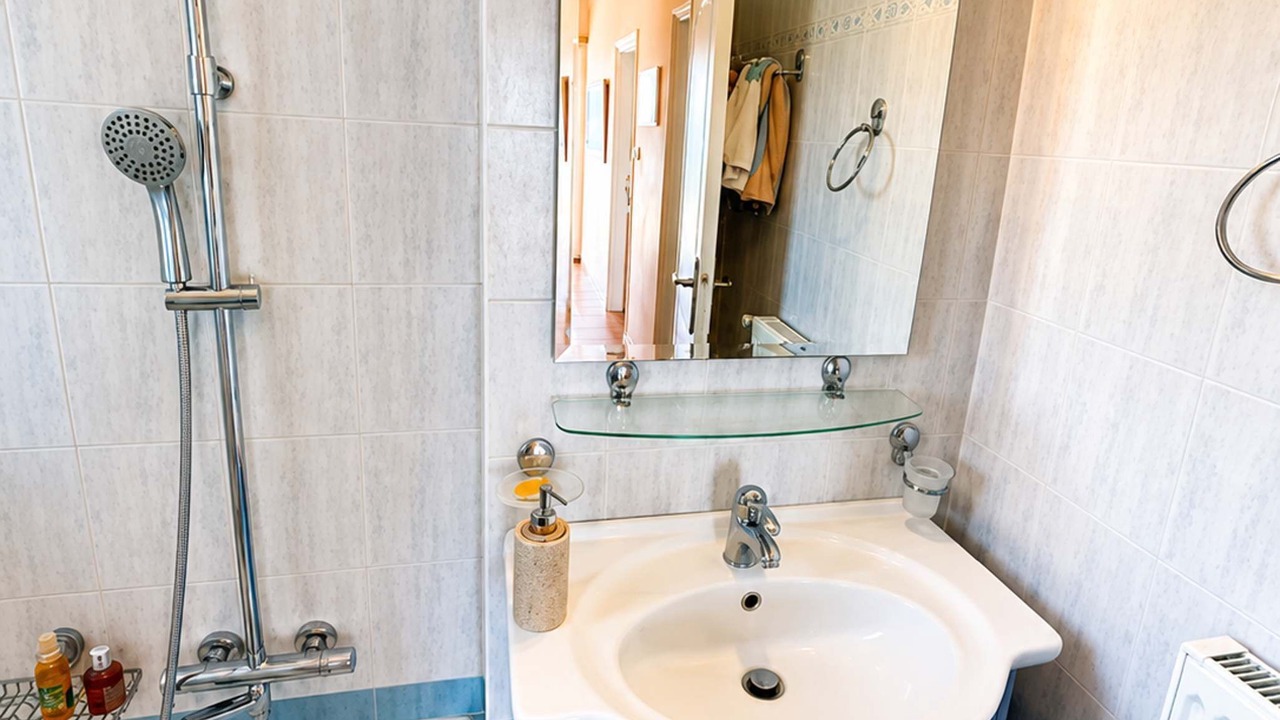 Photo of Bathroom in Platees