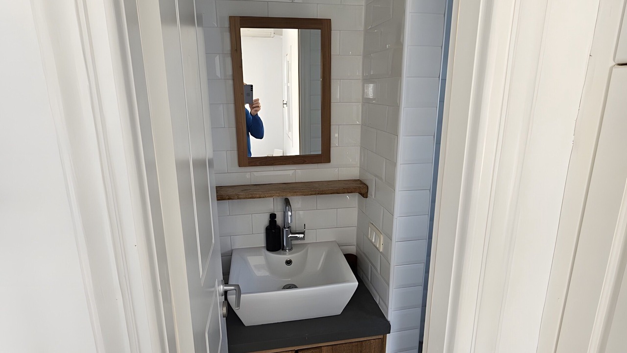 Photo of Bathroom in Vathi