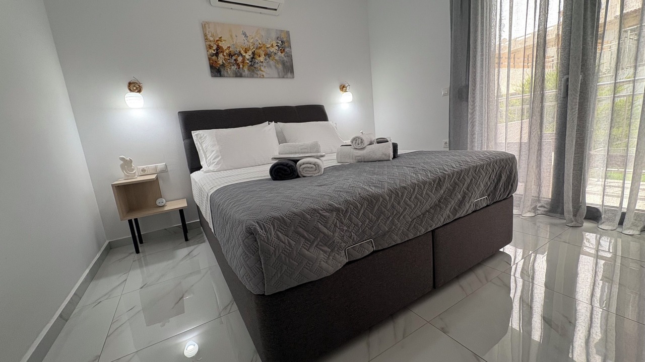 Photo of Bedroom in Gouvai