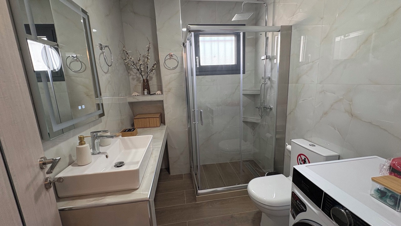Photo of Bathroom in Gouvai