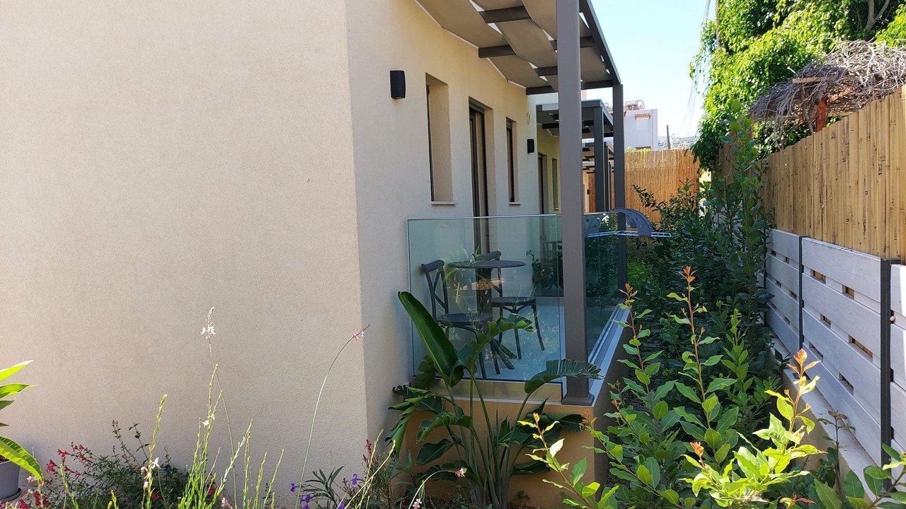 Photo of Patio Balcony in Platanes
