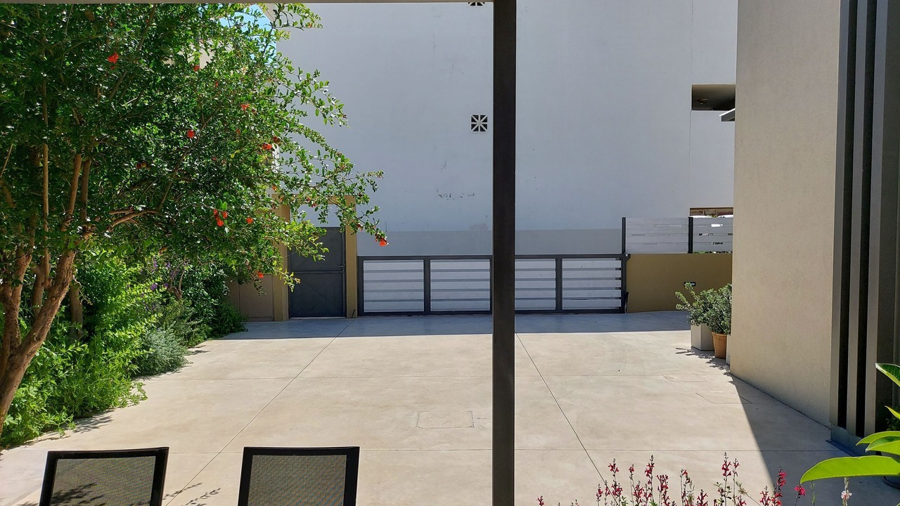 Photo of Outdoor in Platanes
