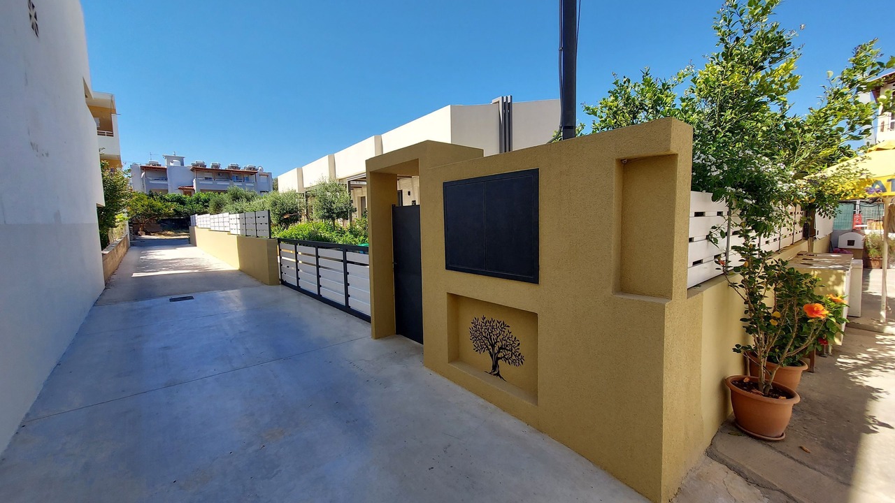 Photo of Outdoor in Platanes