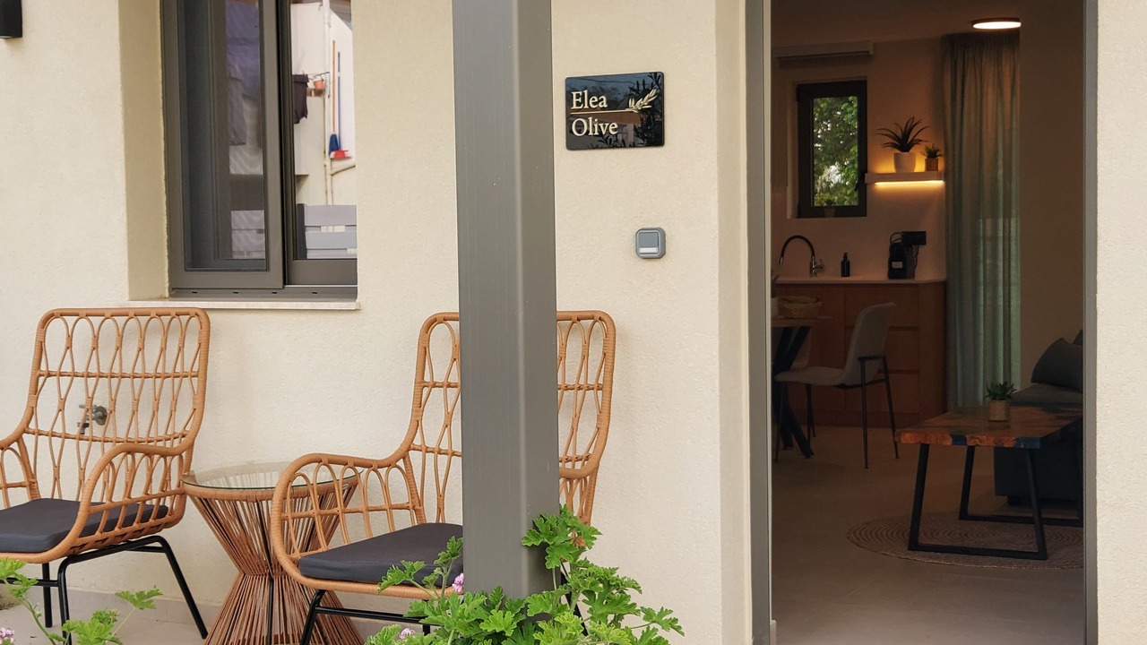 Photo of Outdoor in Platanes