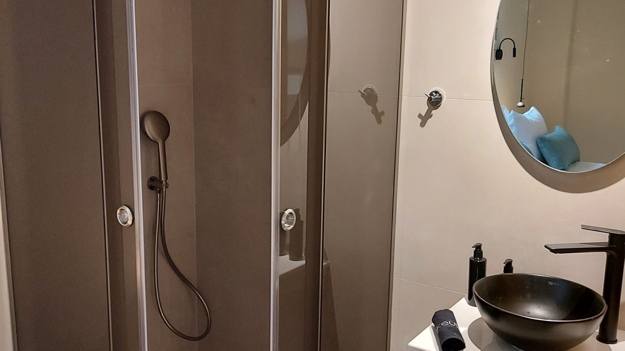 Photo of Bathroom in Platanes