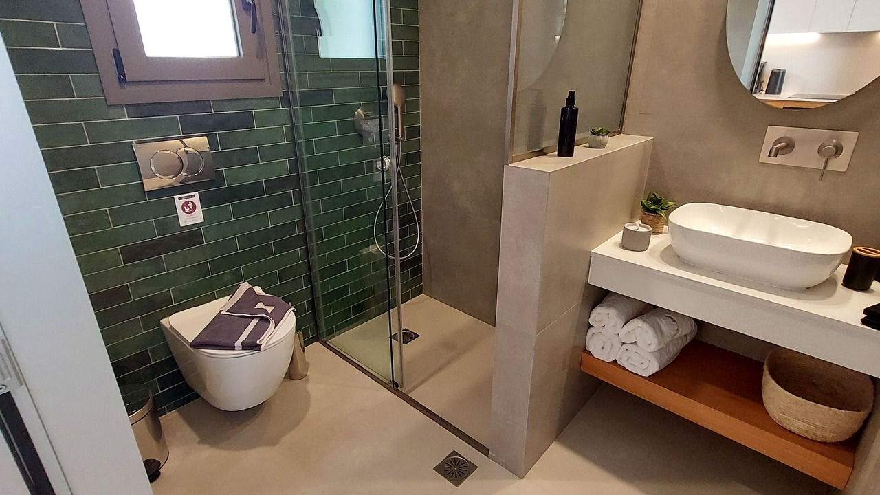 Photo of Bathroom in Platanes