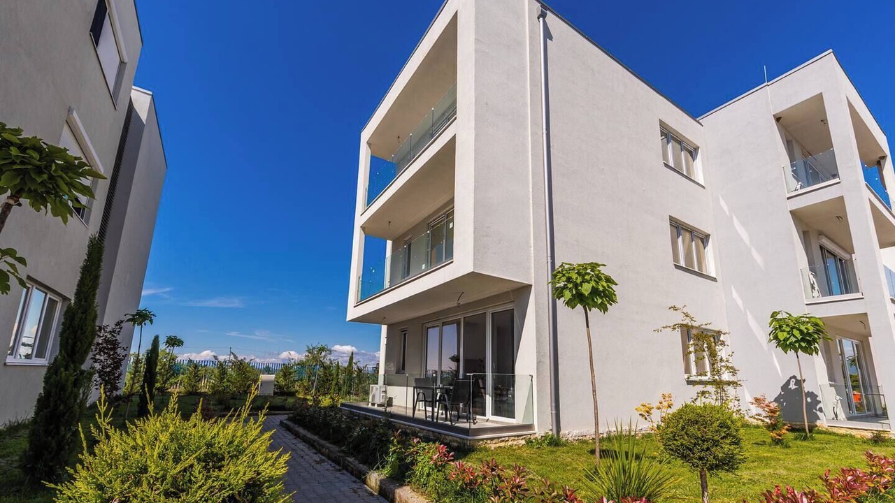 Photo of Outdoor in Sakës