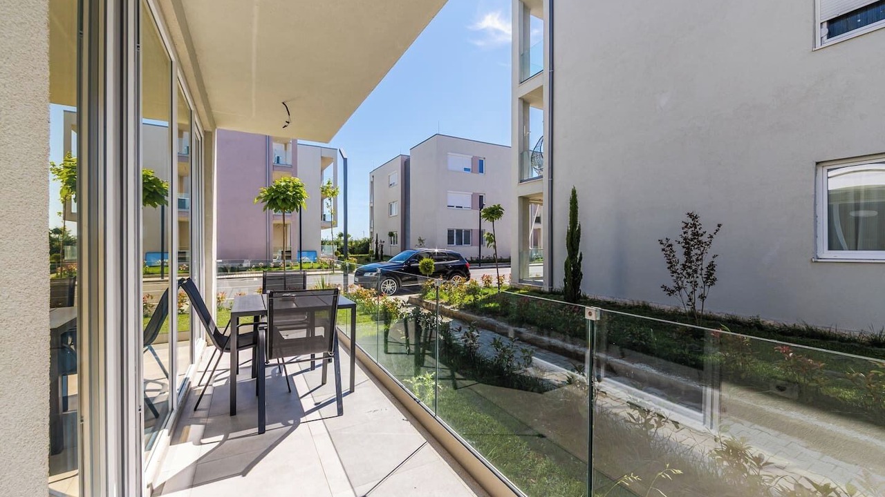 Photo of Patio Balcony in Sakës