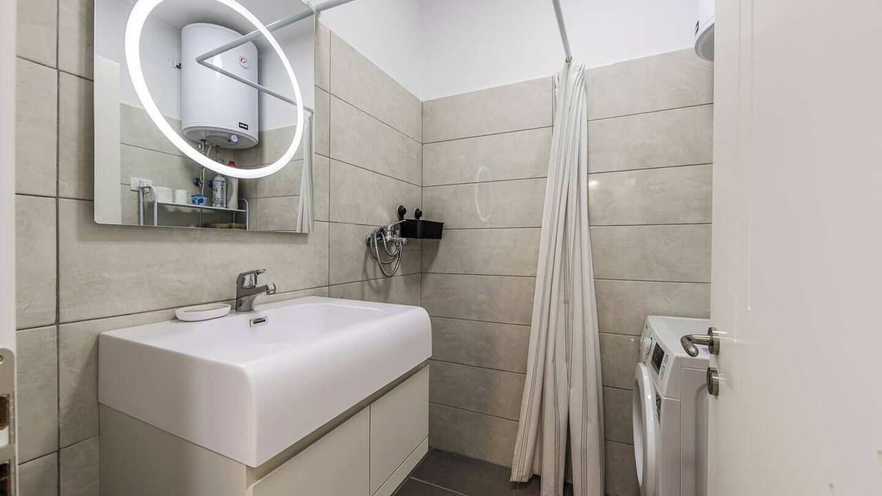 Photo of Bathroom in Shengjin