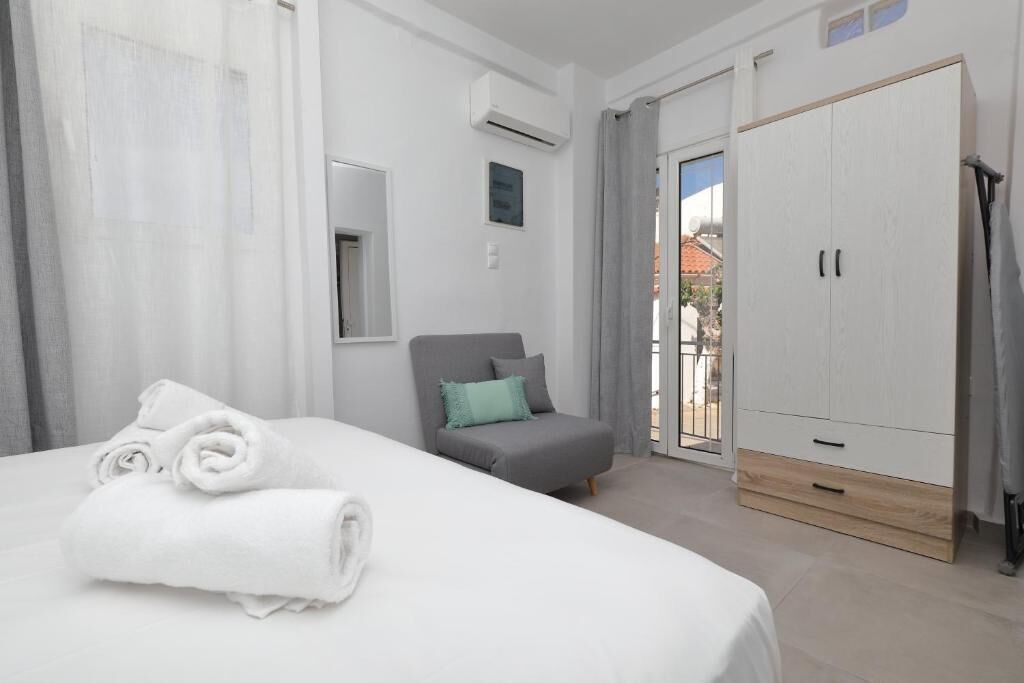 Photo of Bedroom in Analipsi