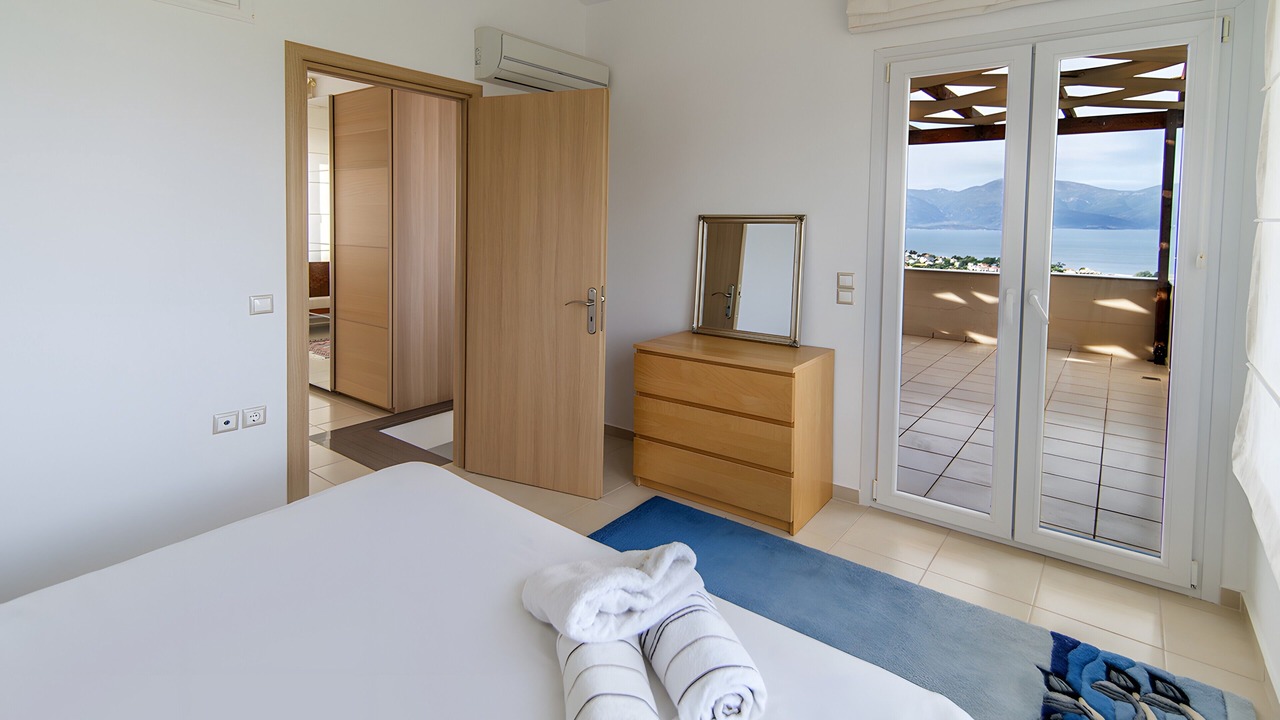 Photo of Bedroom in Aigio