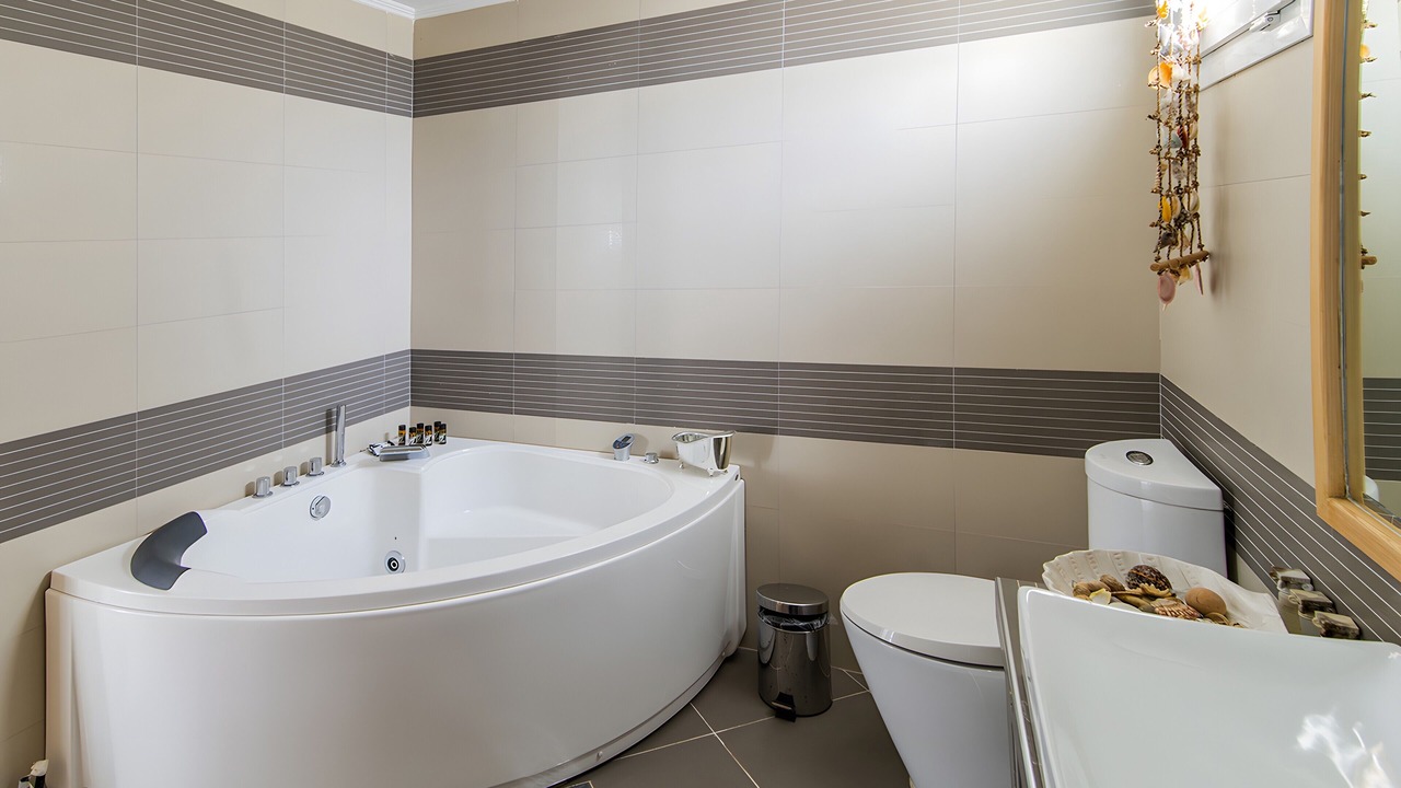 Photo of Bathroom in Aigio
