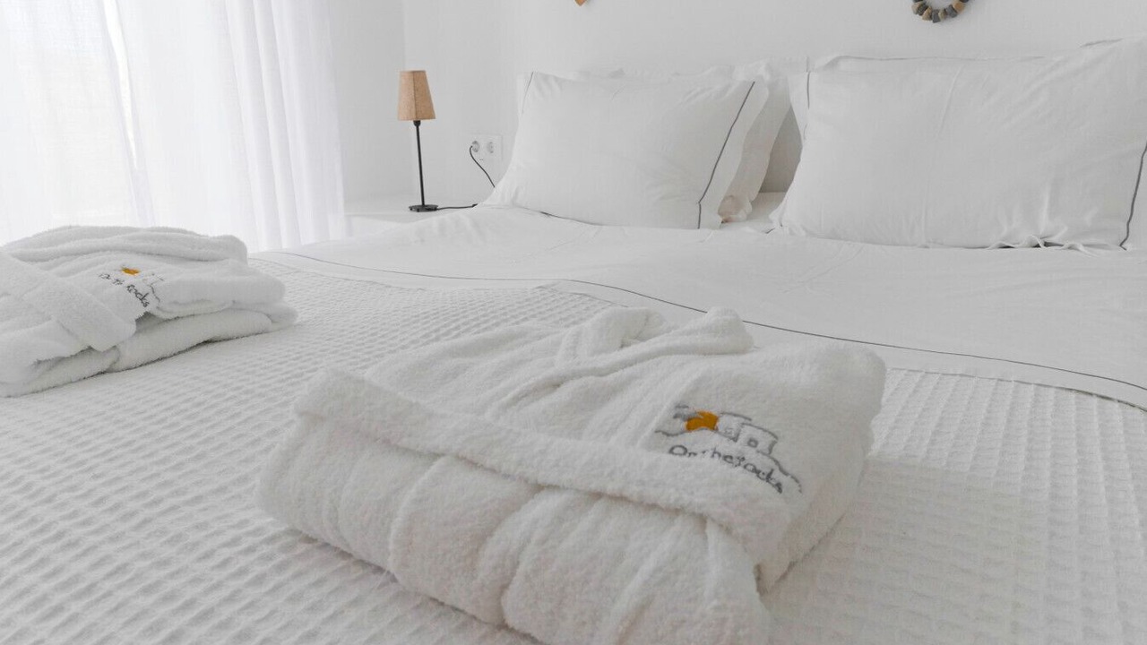 Photo of Bedroom in Ios Town
