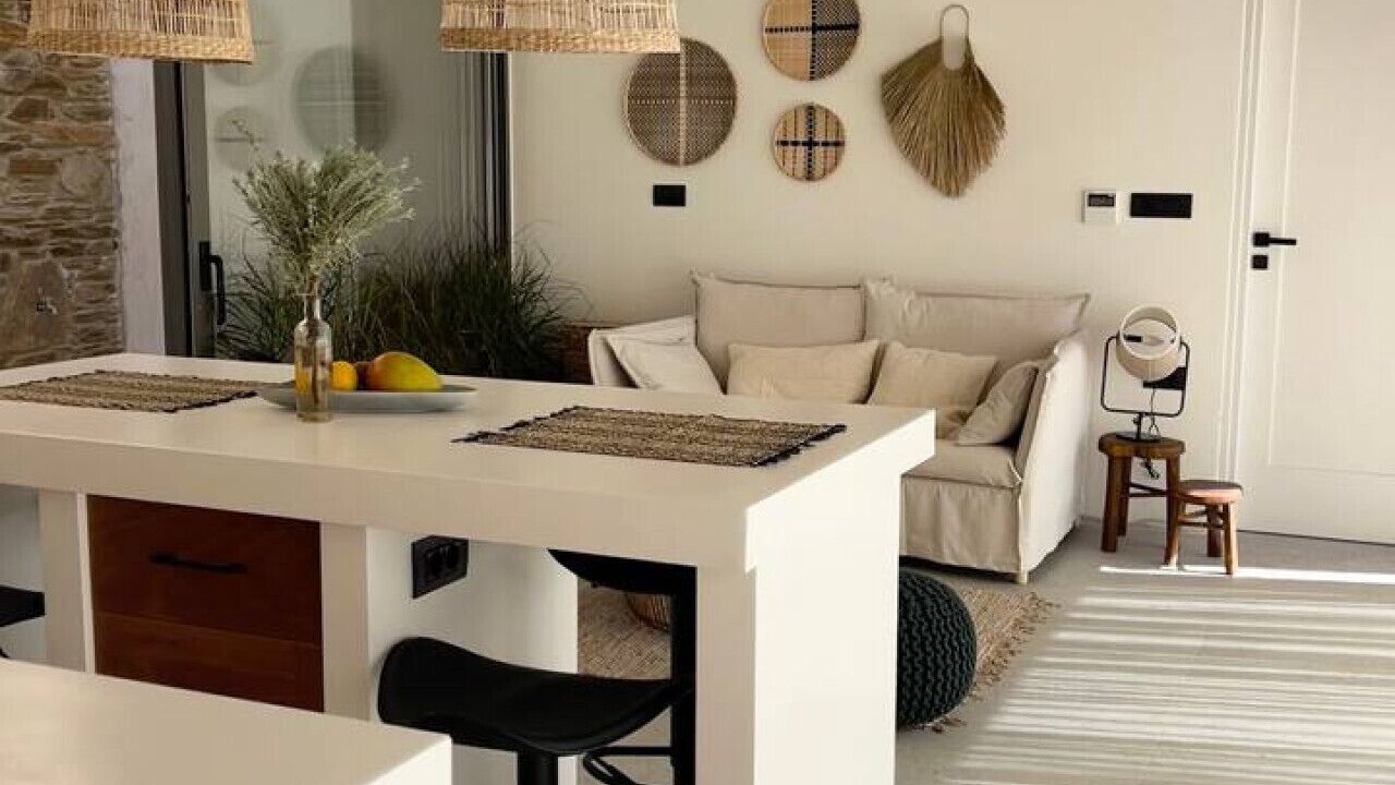 Photo of Livingroom in Ios Town