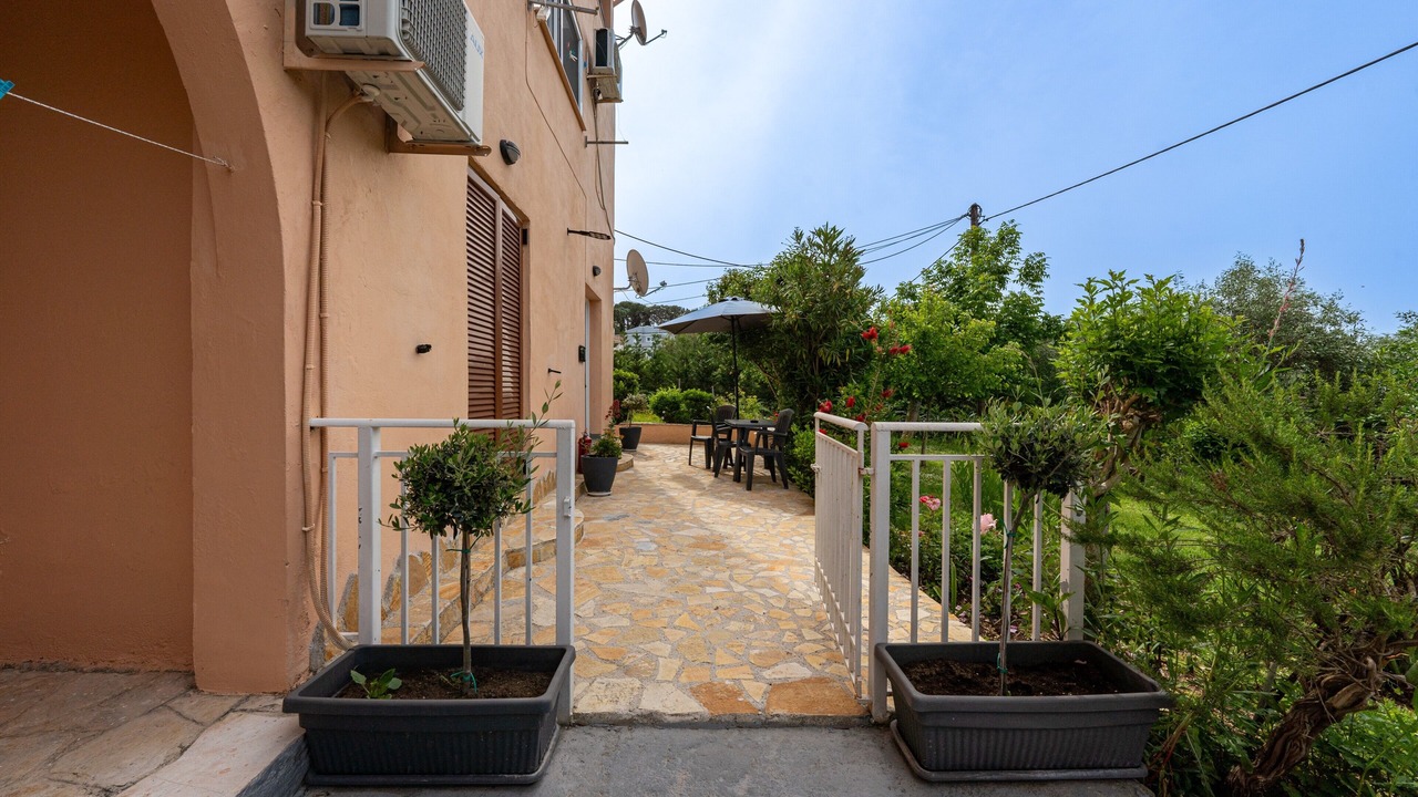 Photo of Patio Balcony in Limni